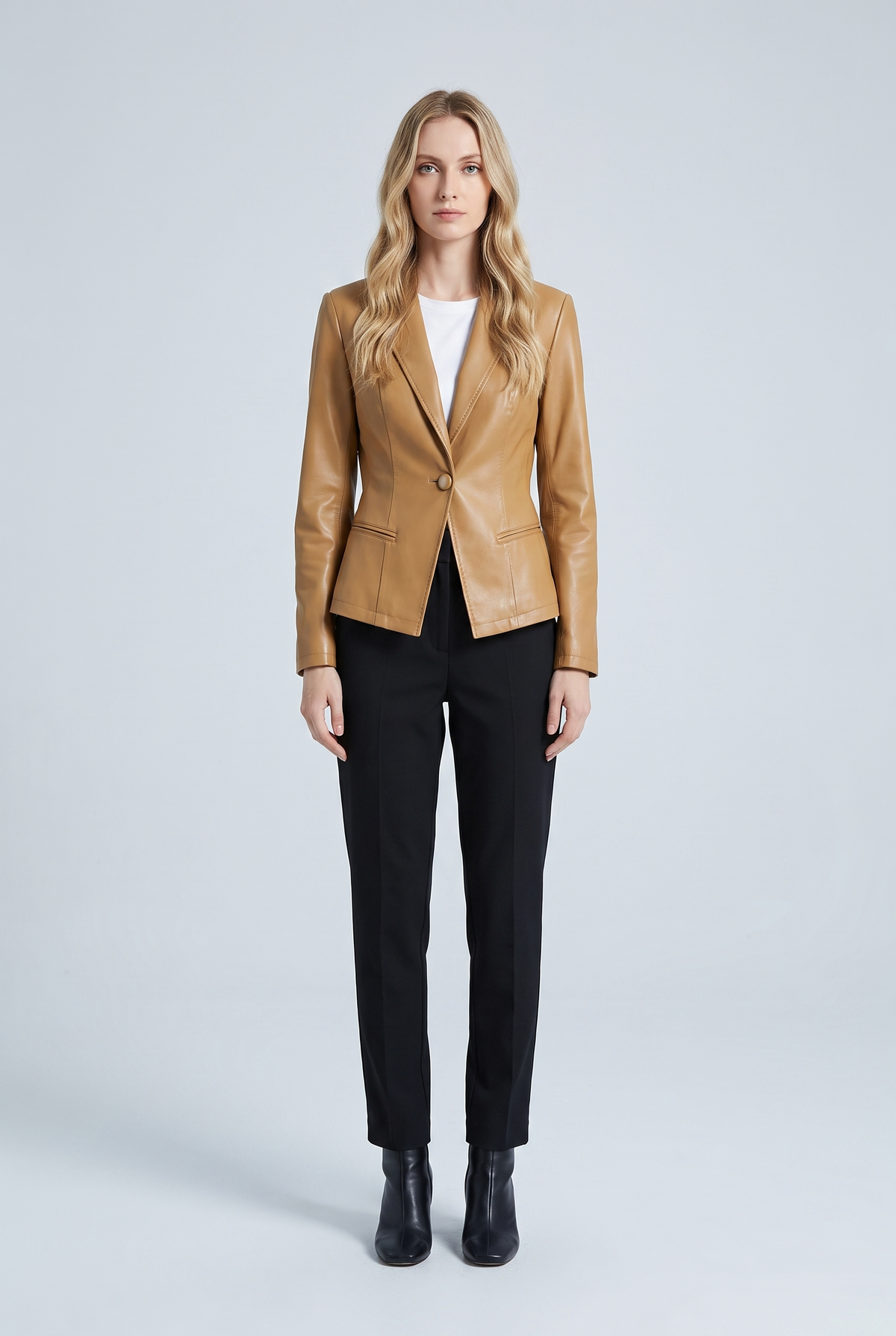 Clara — Blazer cintré à un bouton — Amielle Paris