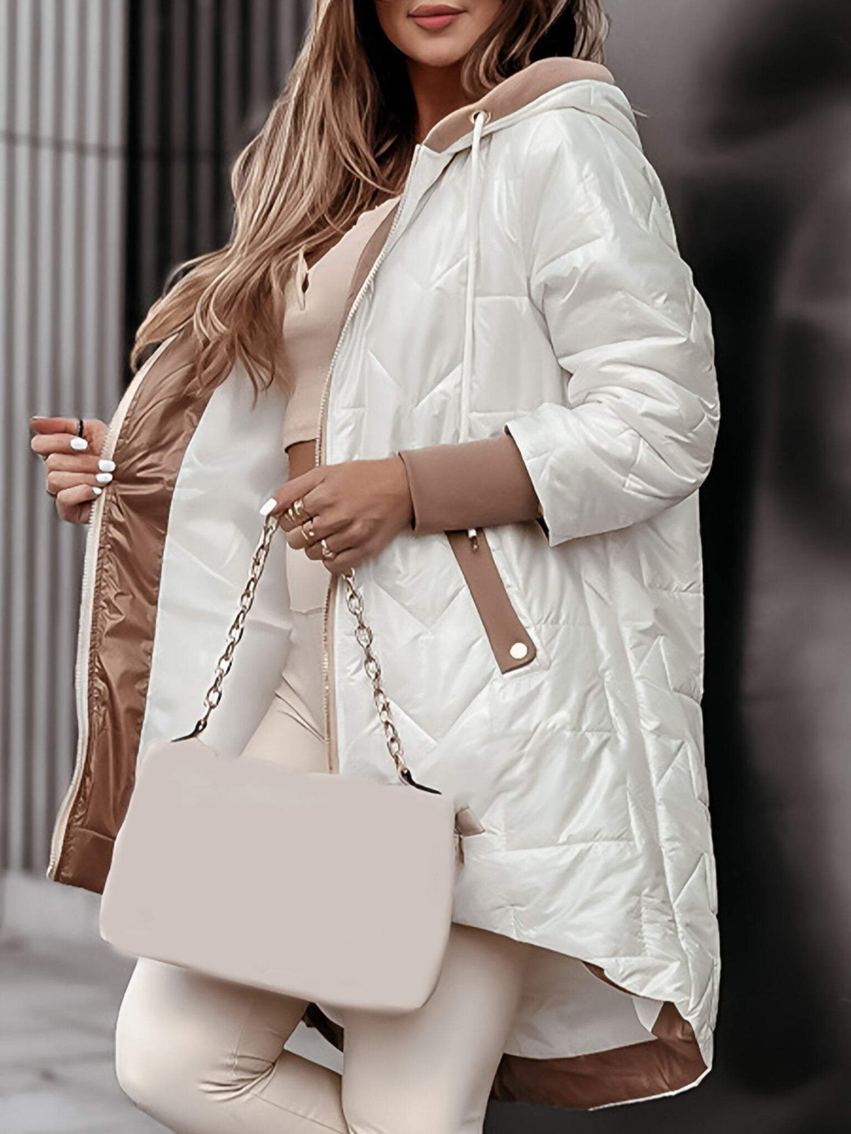 Sophia — Veste d’hiver à capuche et poches — Amielle Paris
