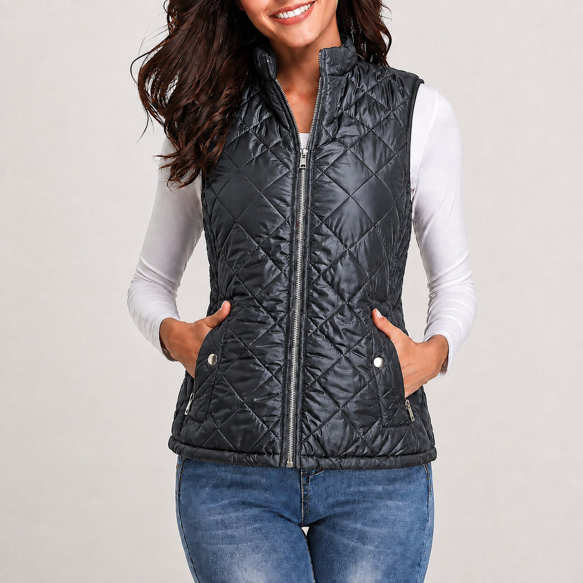 Fiona — Gilet matelassé sans manches à col montant — Amielle Paris