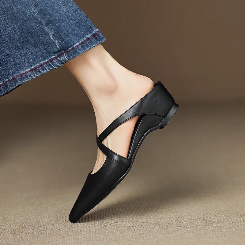 Mules à brides croisées et petit talon — Amielle Paris