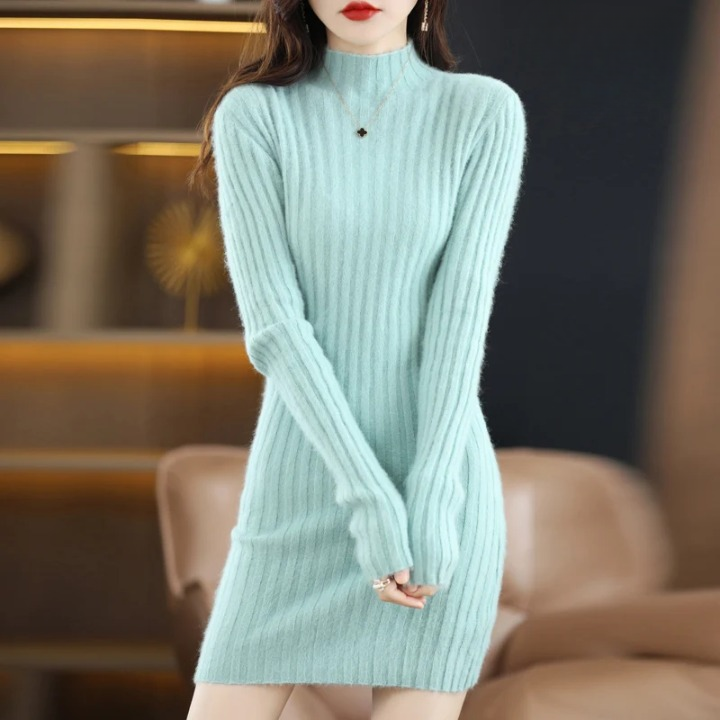 Gabriella — Robe courte côtelée à col roulé — Amielle Paris