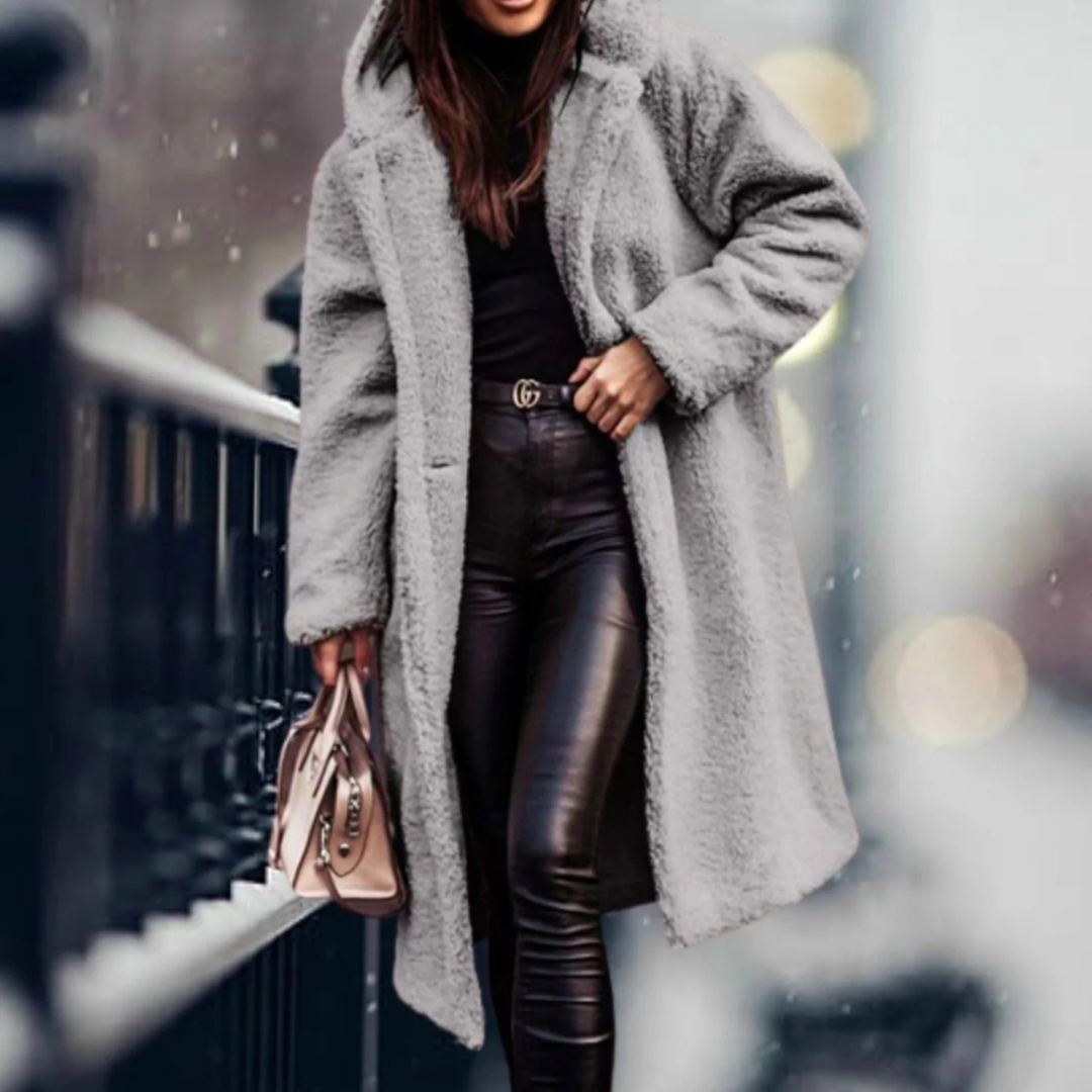 Isabella — Manteau long ouvert en fausse fourrure — Amielle Paris