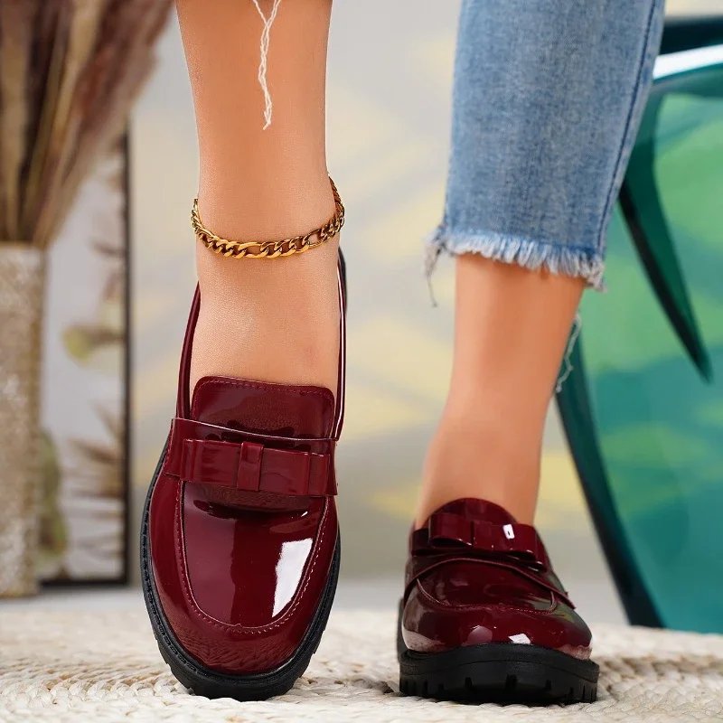 Charlotte — Mocassins vernis à boucles — Amielle Paris