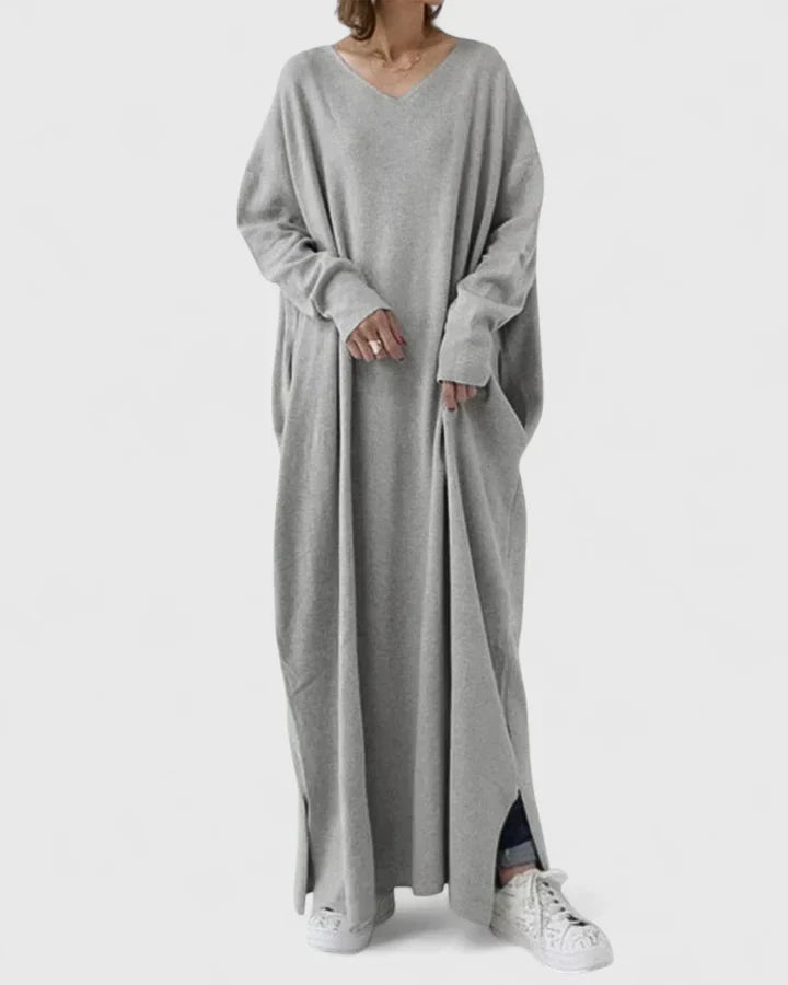 Robe pull longue ample à col V — Amielle Paris