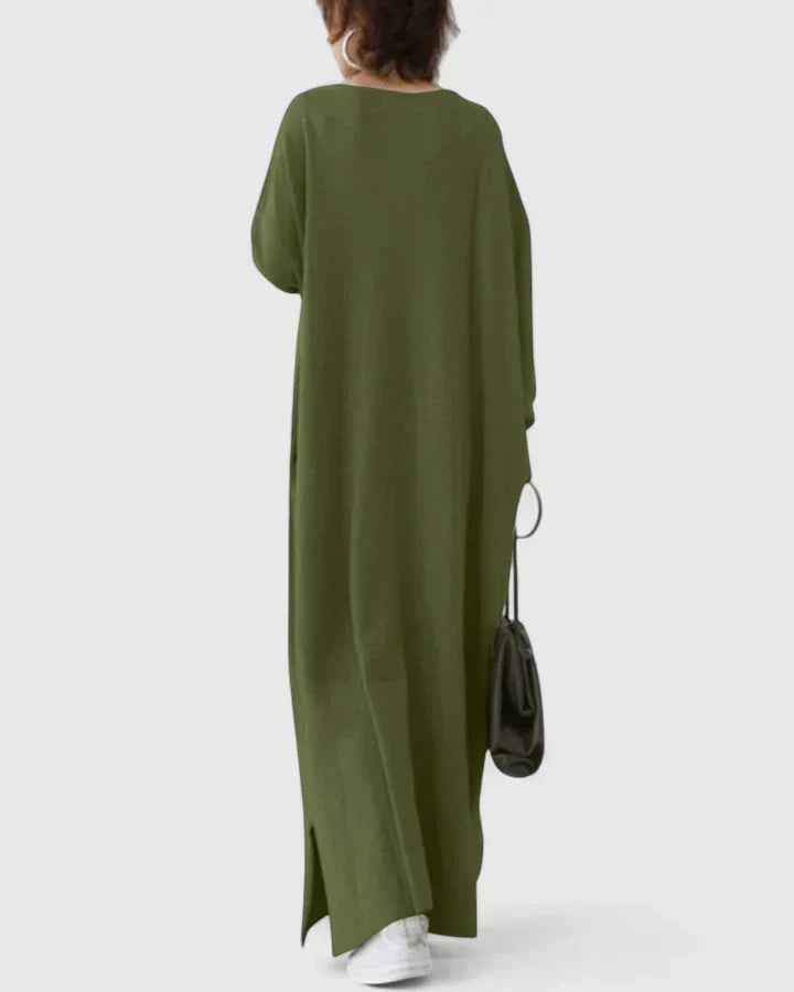Robe pull longue ample à col V — Amielle Paris