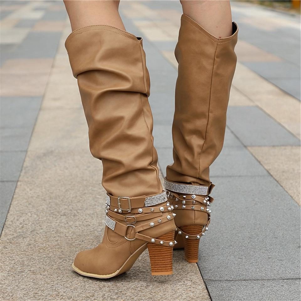 Bottes hautes souples à brides cloutées — Amielle Paris