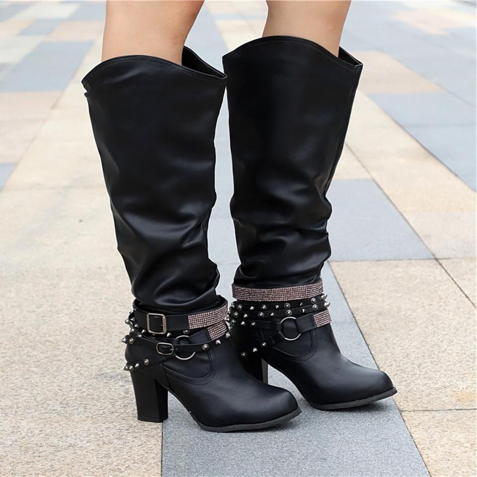 Bottes hautes souples à brides cloutées — Amielle Paris