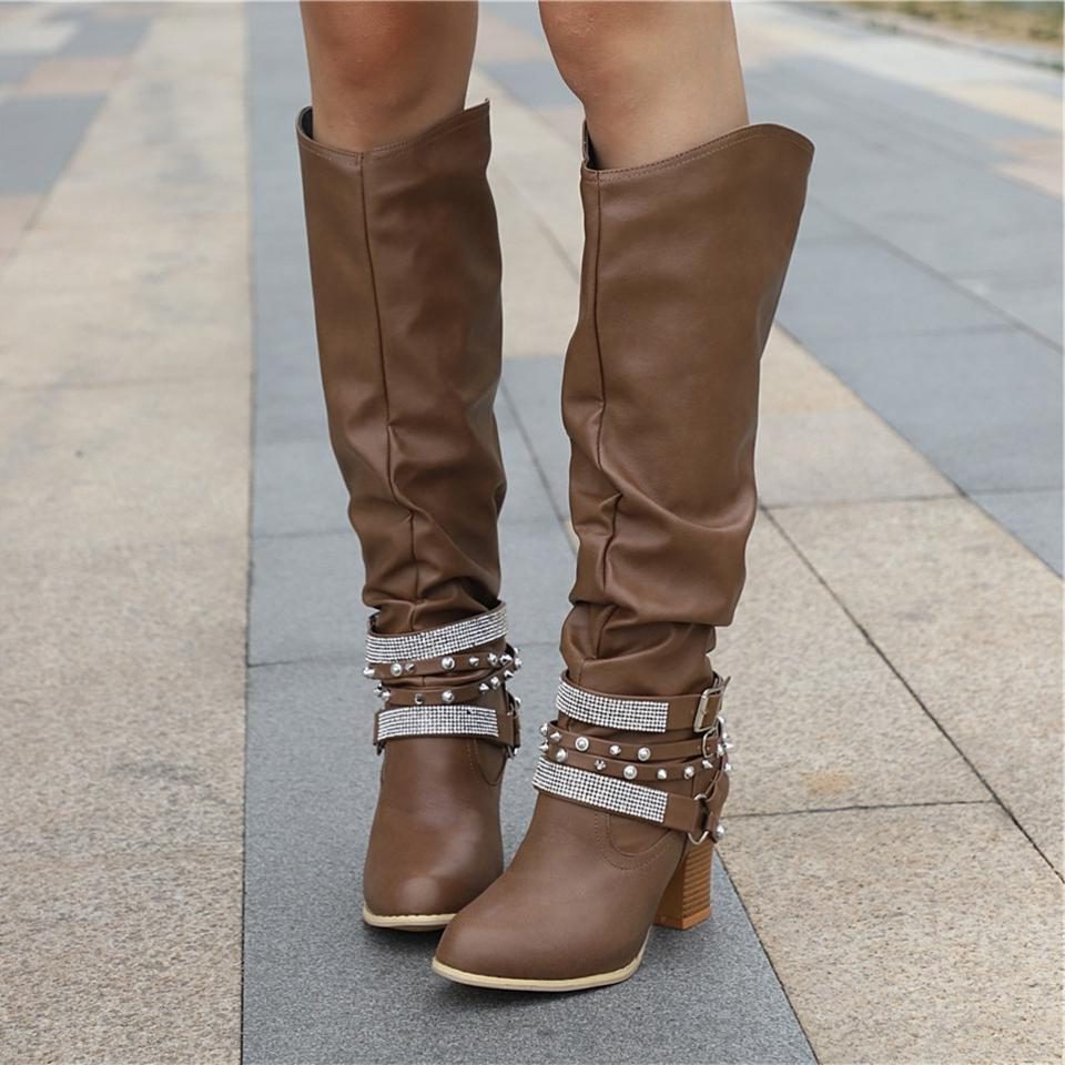 Bottes hautes souples à brides cloutées — Amielle Paris