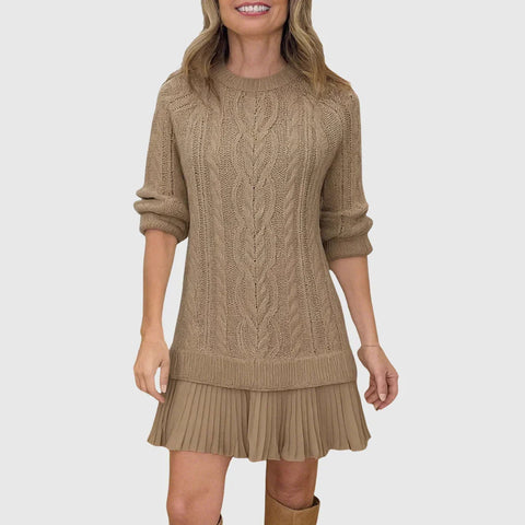 Robe pull torsadée à base plissée