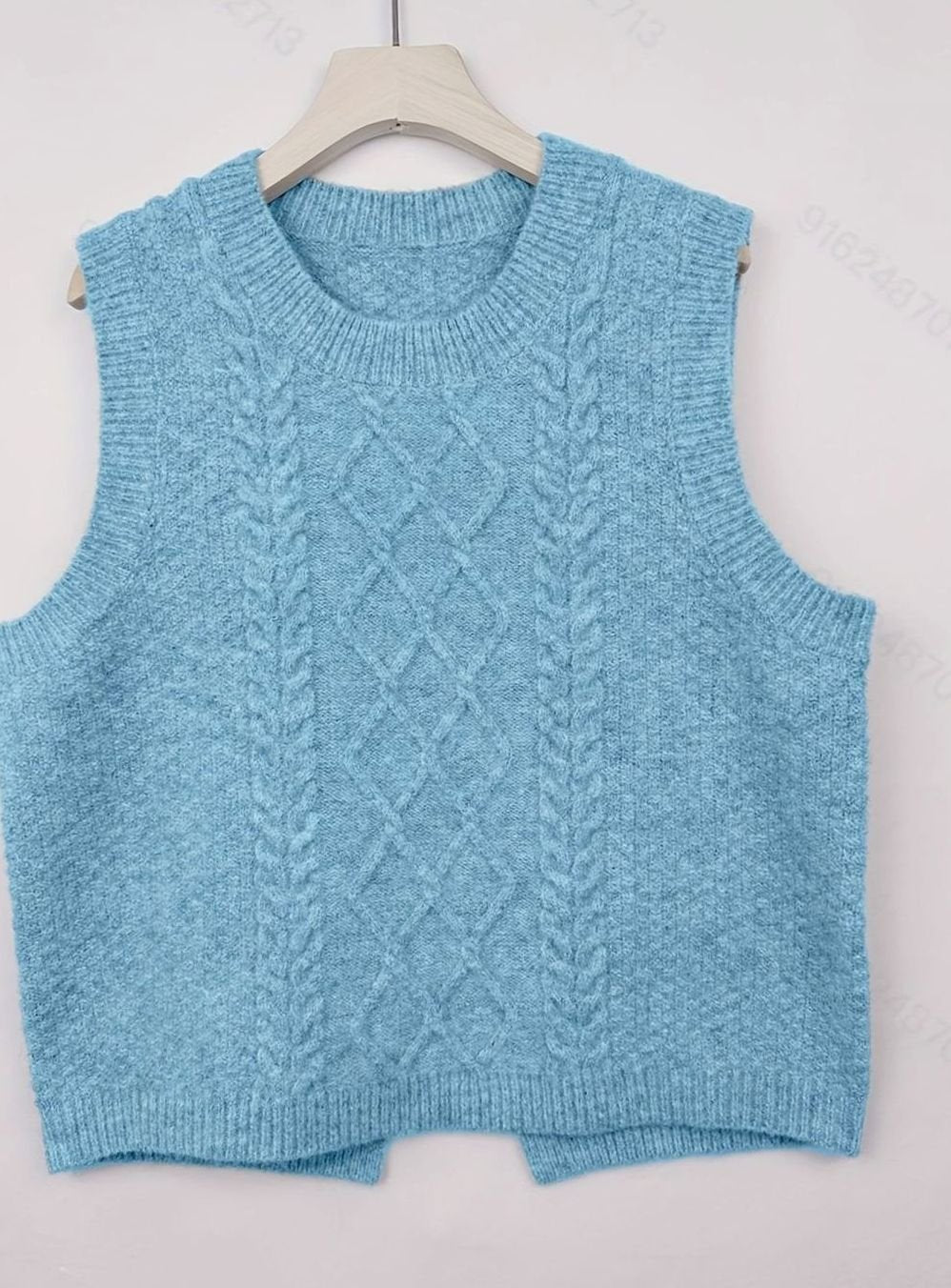 Pull sans manches à torsades et losanges — Amielle Paris