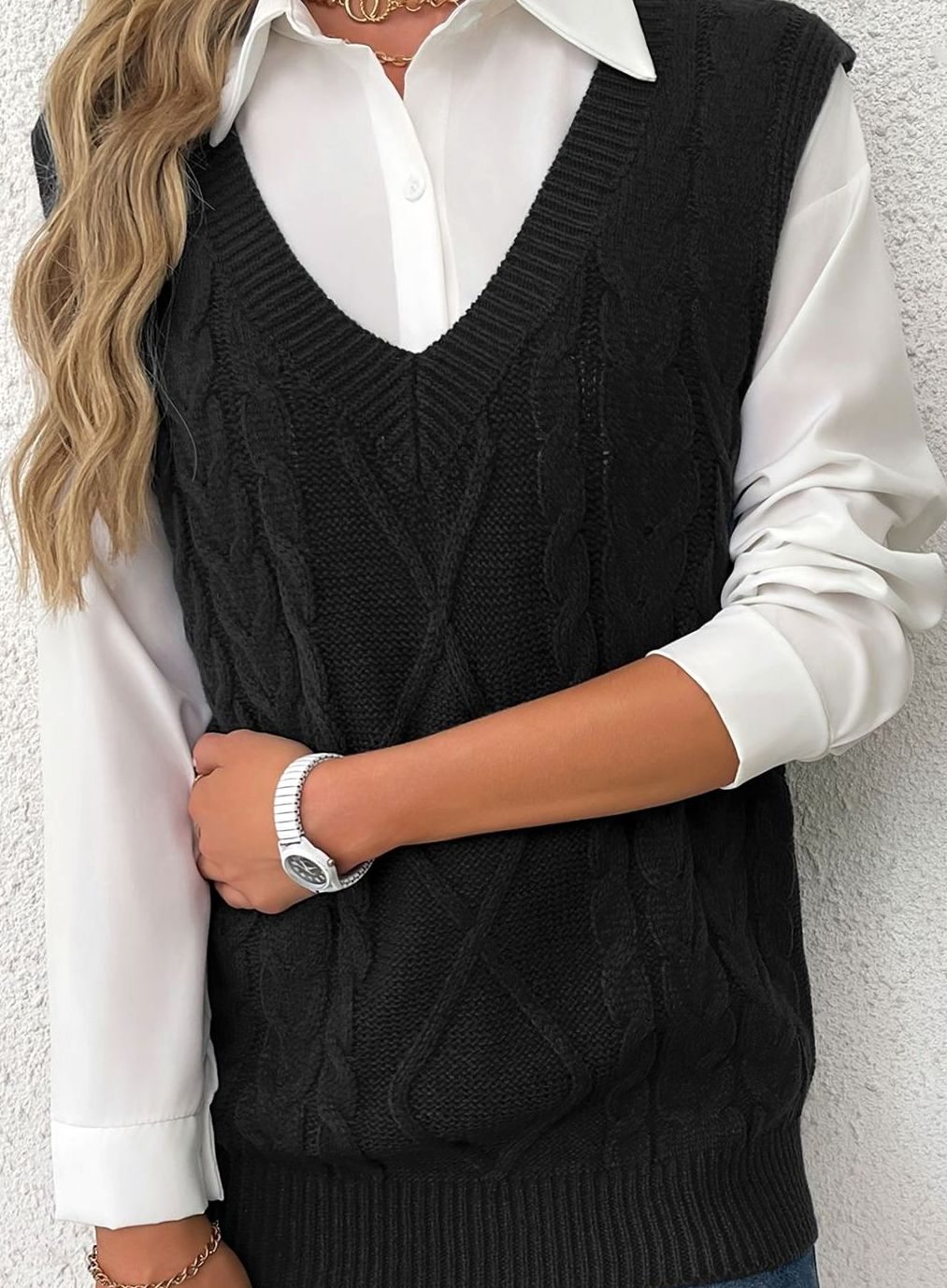 Pull ample sans manches torsadé à col V — Amielle Paris