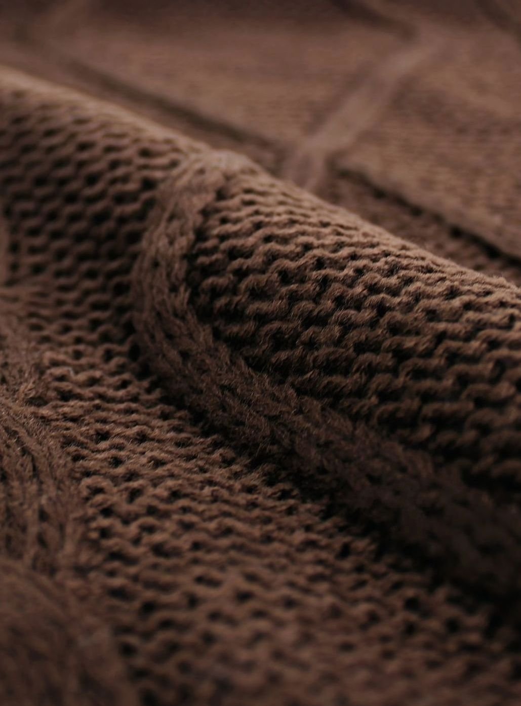 Pull ample sans manches torsadé à col V — Amielle Paris