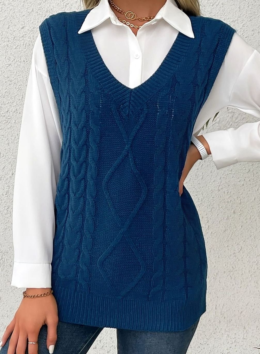 Pull ample sans manches torsadé à col V — Amielle Paris