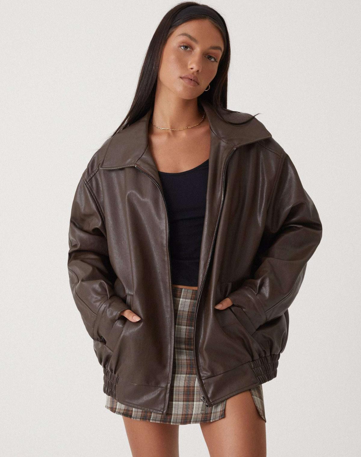 Veste ample aspect cuir à col rabattu — Amielle Paris