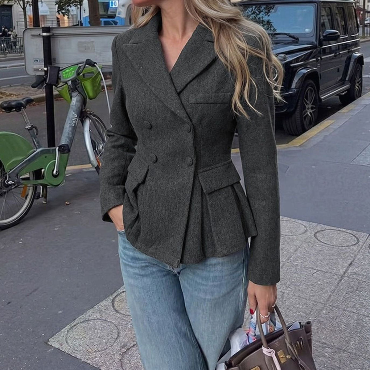 Blazer croisé cintré à basque — Amielle Paris