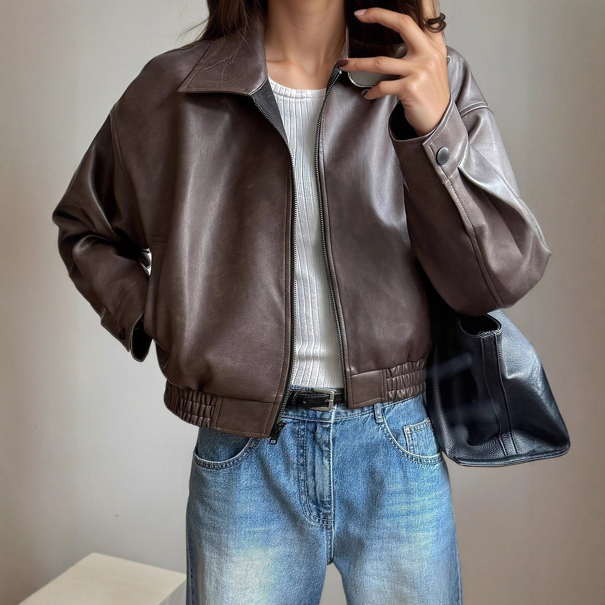 Blouson aspect cuir zippé à col montant — Amielle Paris
