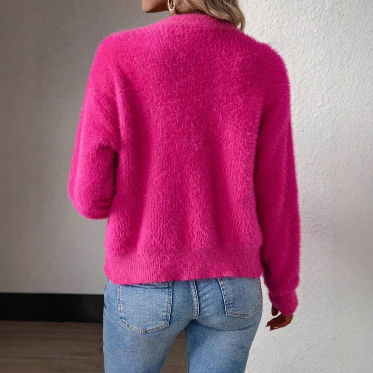Gilet duveteux boutonné à col V — Amielle Paris