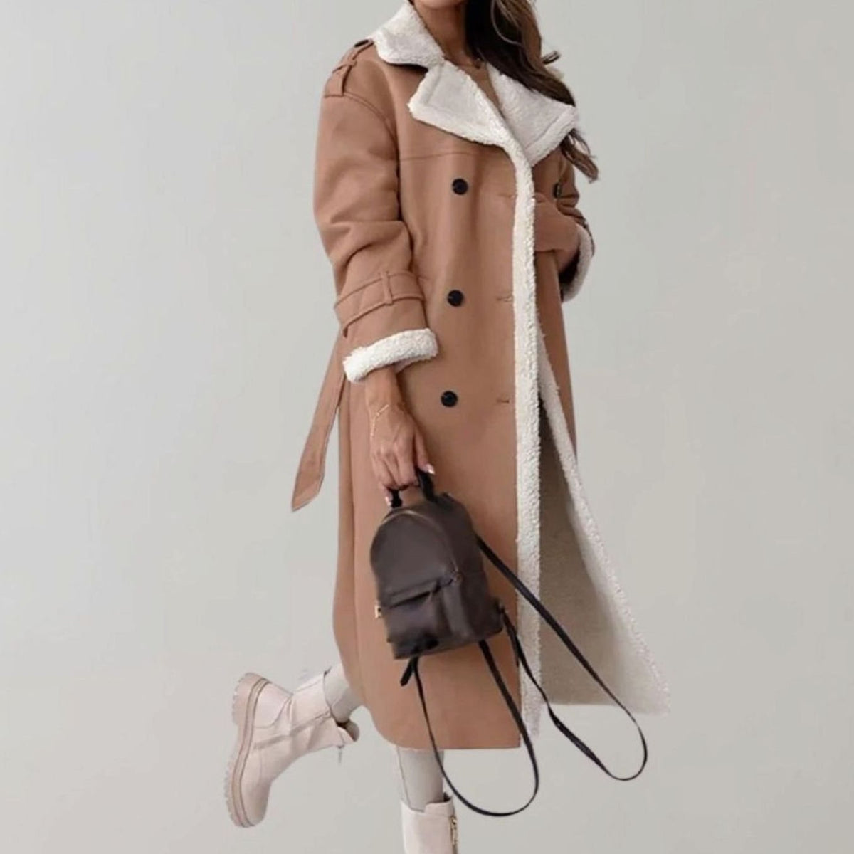 Manteau long aspect cuir doublé effet mouton — Amielle Paris