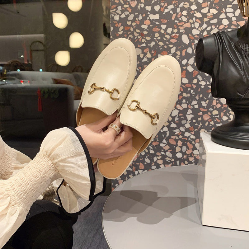 Mules mocassins à chaîne et bout rond — Amielle Paris