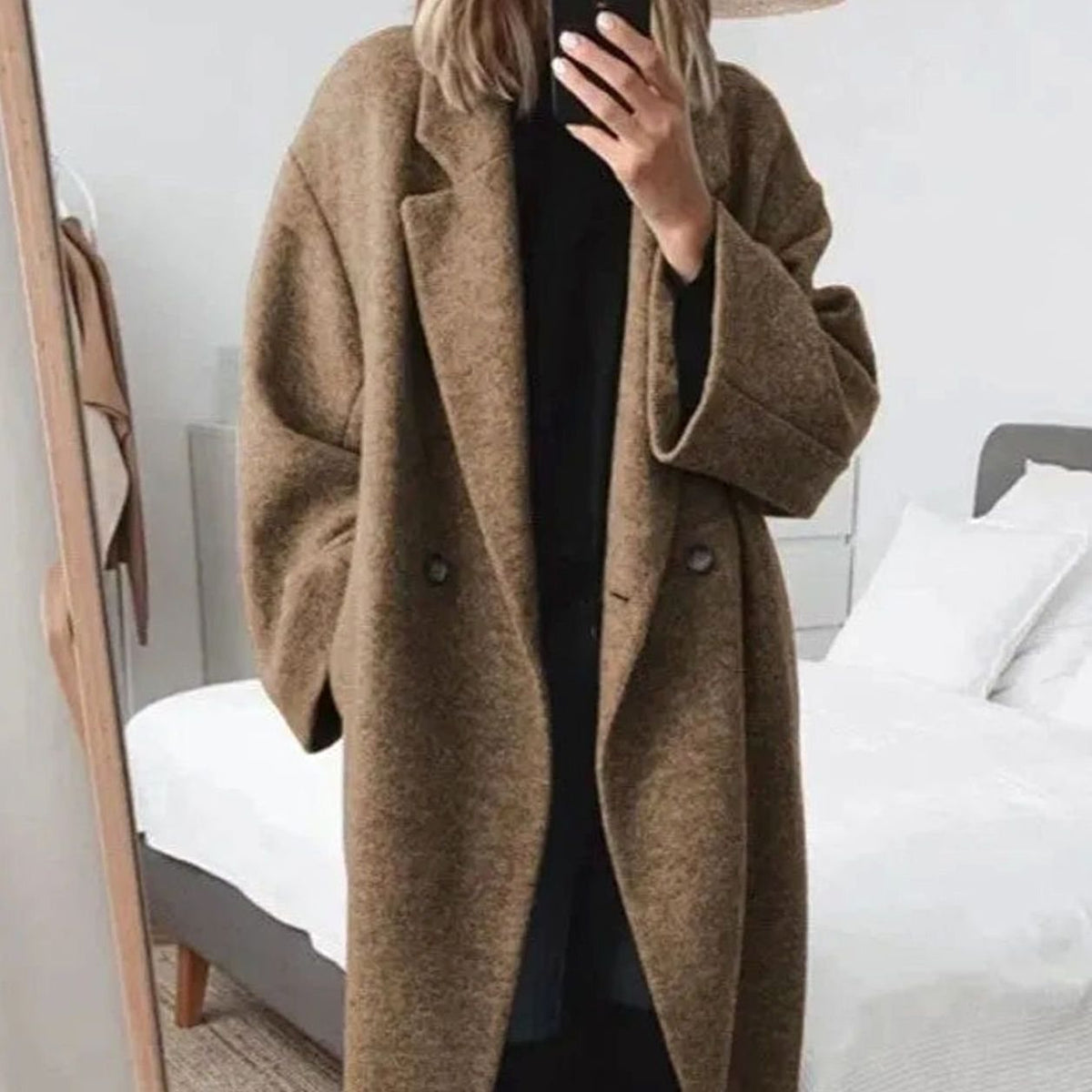 Manteau long ample à boutonnage croisé — Amielle Paris