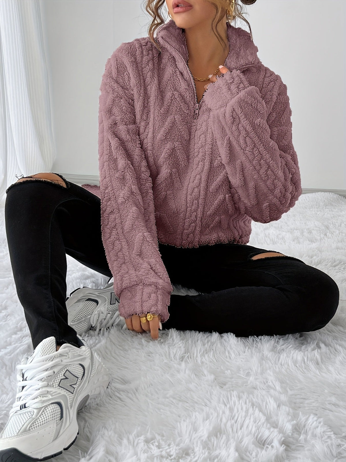 Pull à torsades et texture duveteuse — Amielle Paris