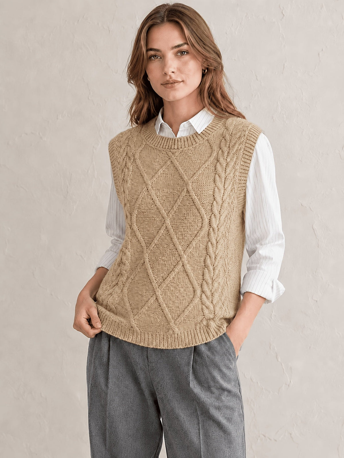 Pull sans manches à torsades en losanges — Amielle Paris