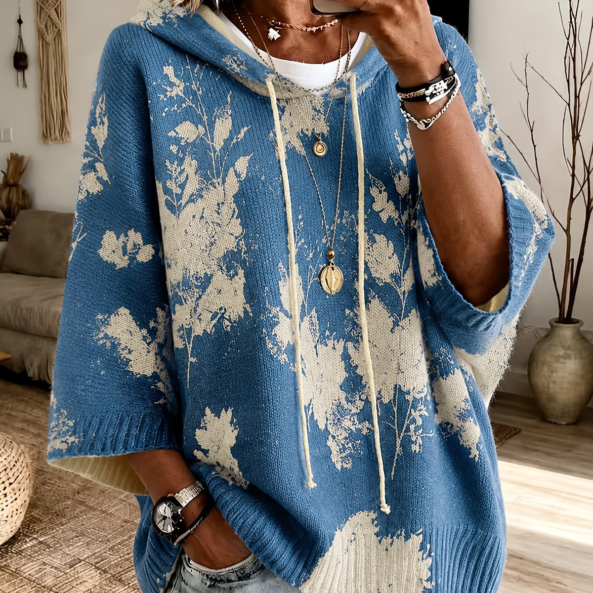 Isadora | Poncho fleuri à capuche — Amielle Paris