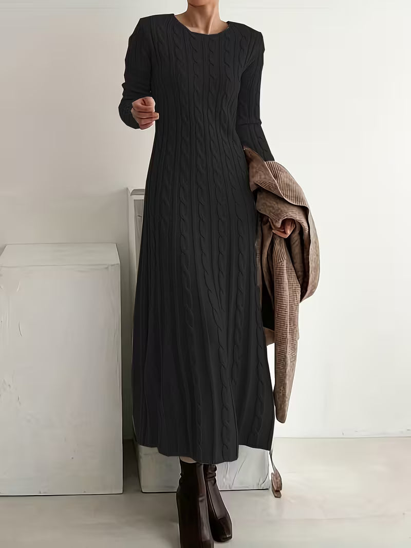 Amelia — Robe longue ajustée en maille côtelée — Amielle Paris