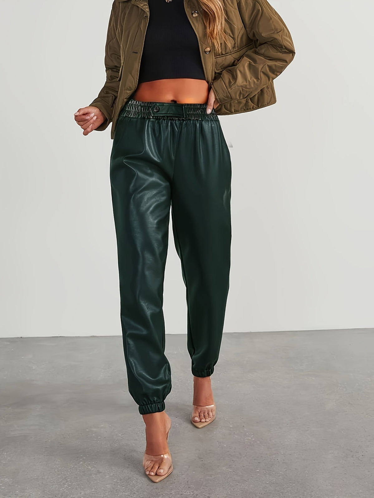 Pantalon aspect cuir à taille et chevilles élastiquées — Amielle Paris