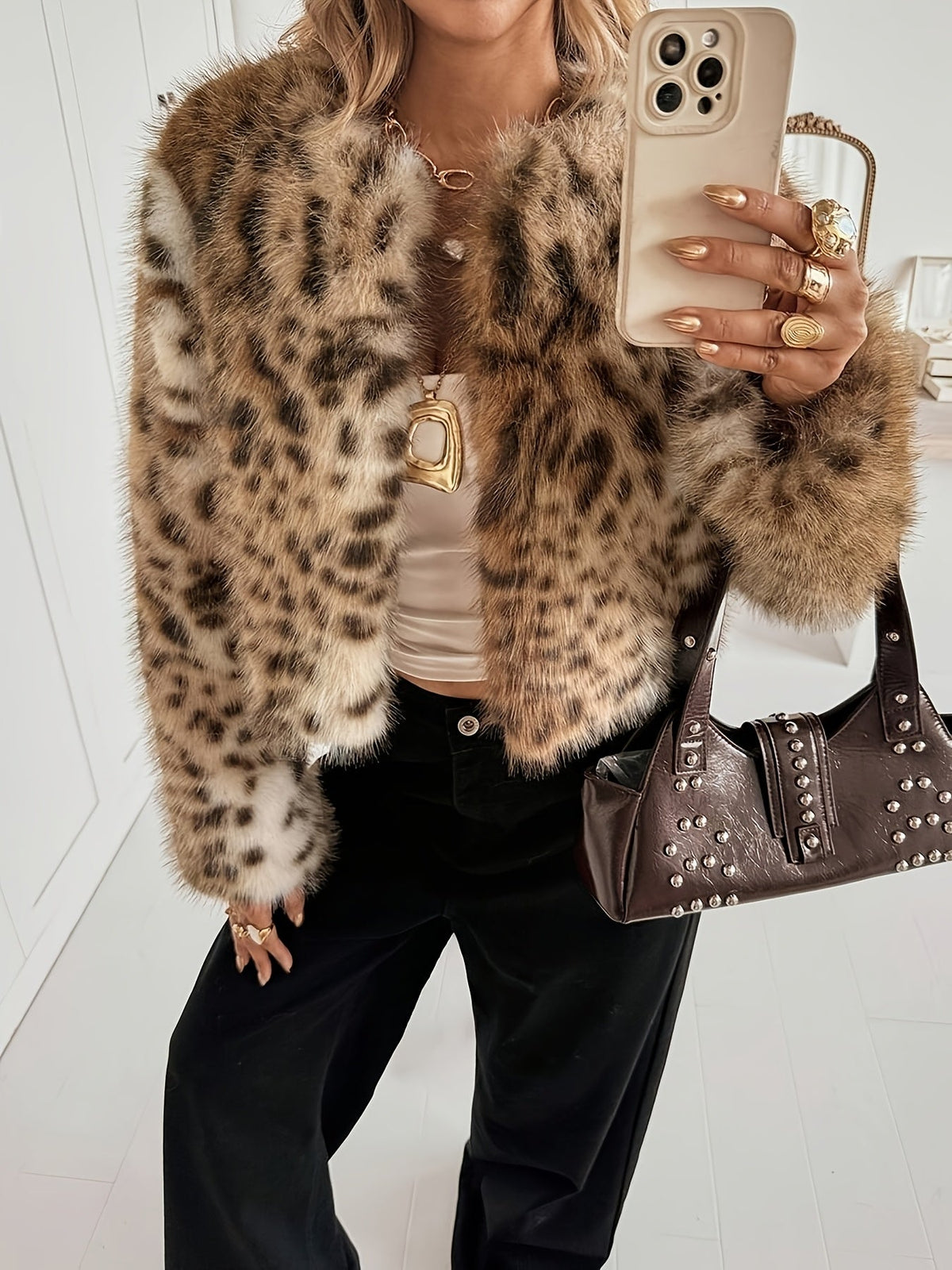 Veste courte léopard en fausse fourrure — Amielle Paris