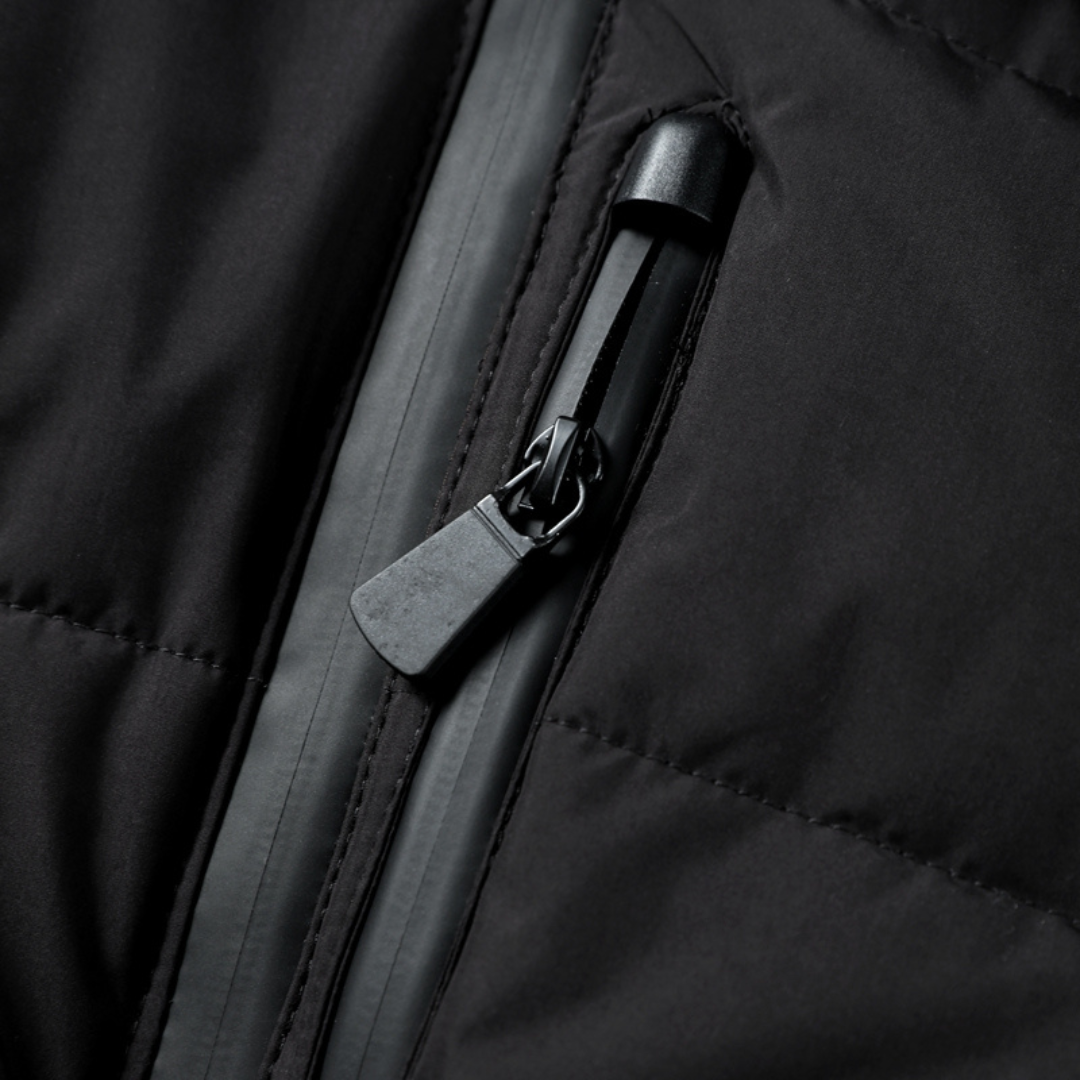 Doudoune ceinturée à col montant et zip — Amielle Paris