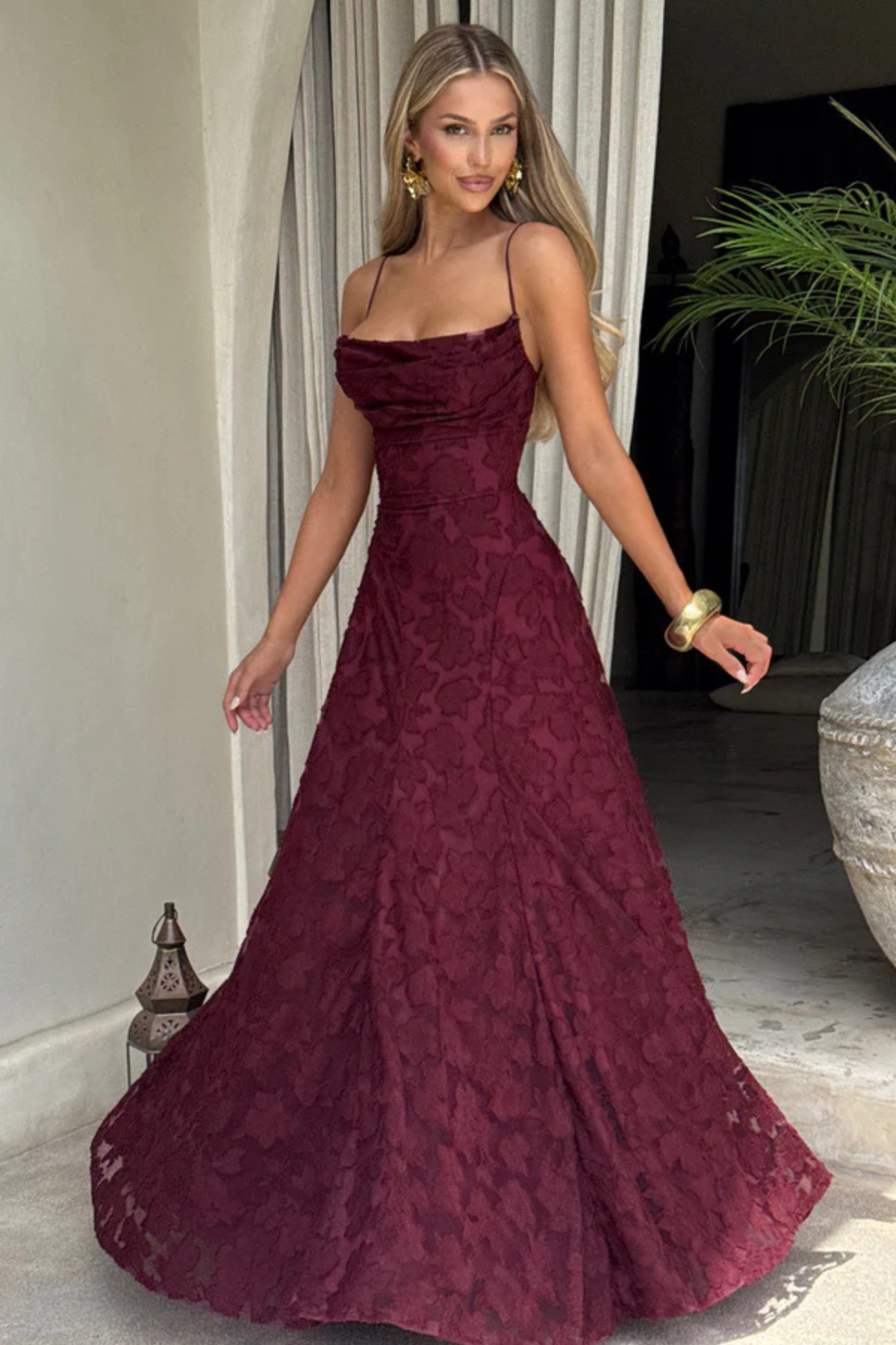 Violaine — Robe longue à fleurs en relief — Amielle Paris