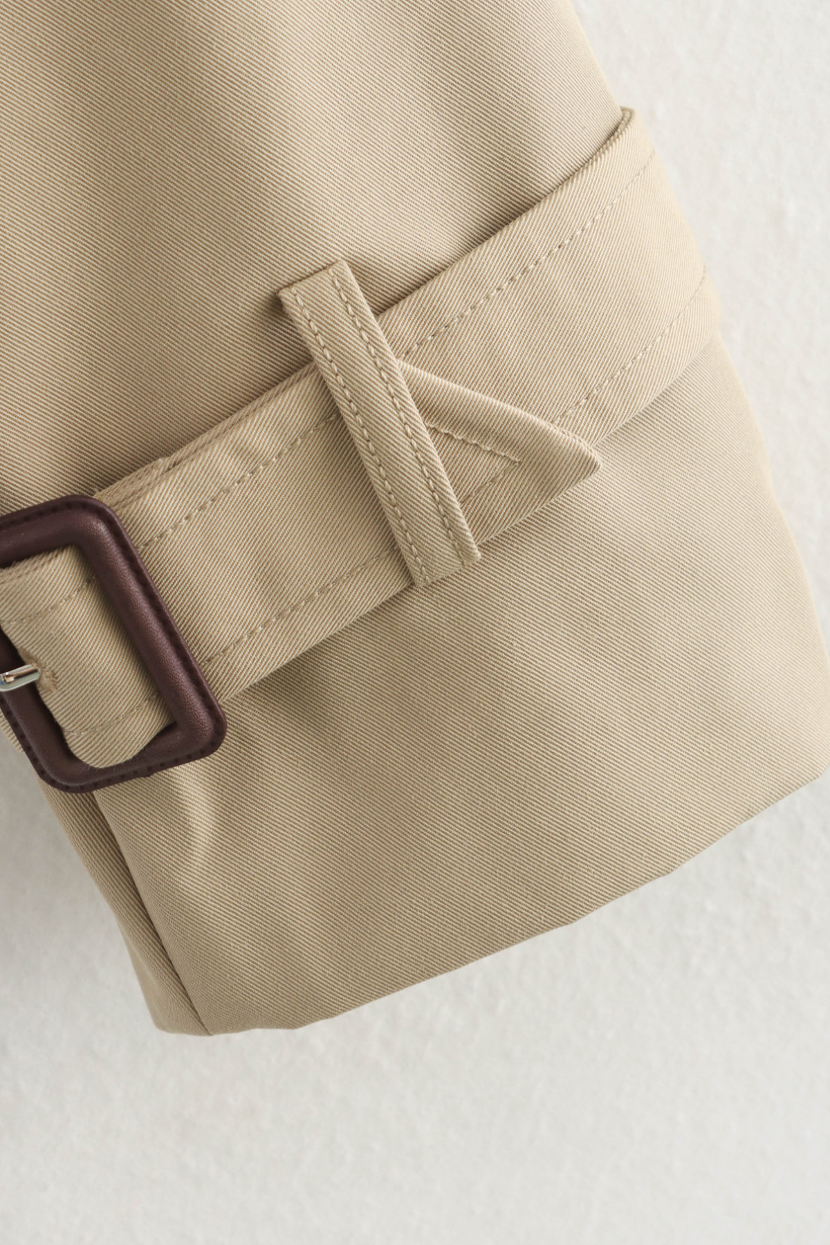 Indy — Trench court en gabardine — Amielle Paris