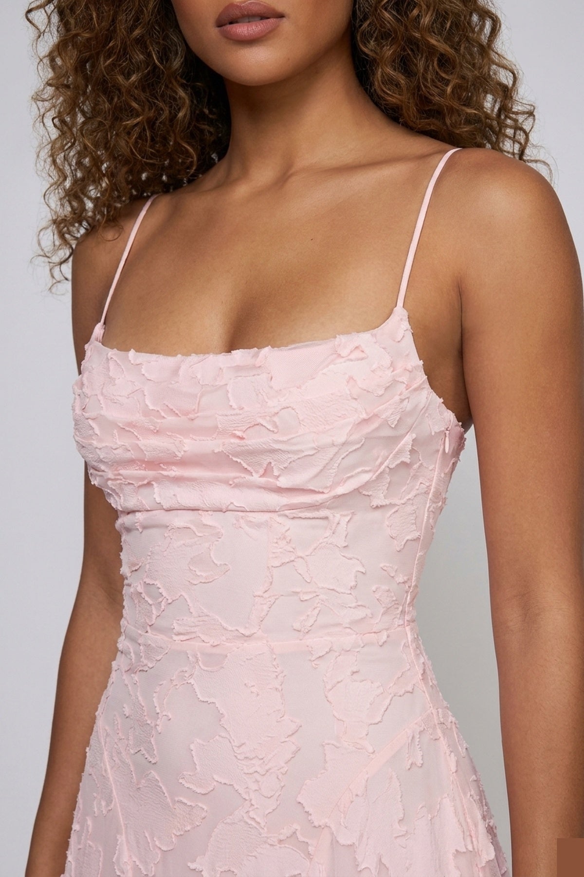 Sandra — Robe longue à motif floral dévoré — Amielle Paris