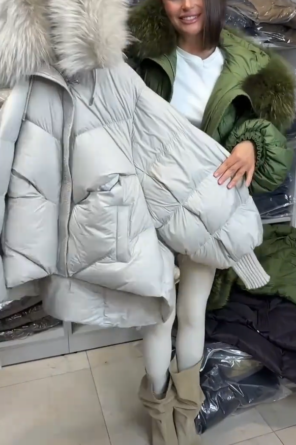Vivienne — Doudoune courte à capuche bordée — Amielle Paris