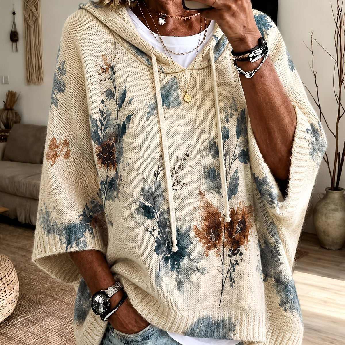 Isadora | Poncho fleuri à capuche — Amielle Paris