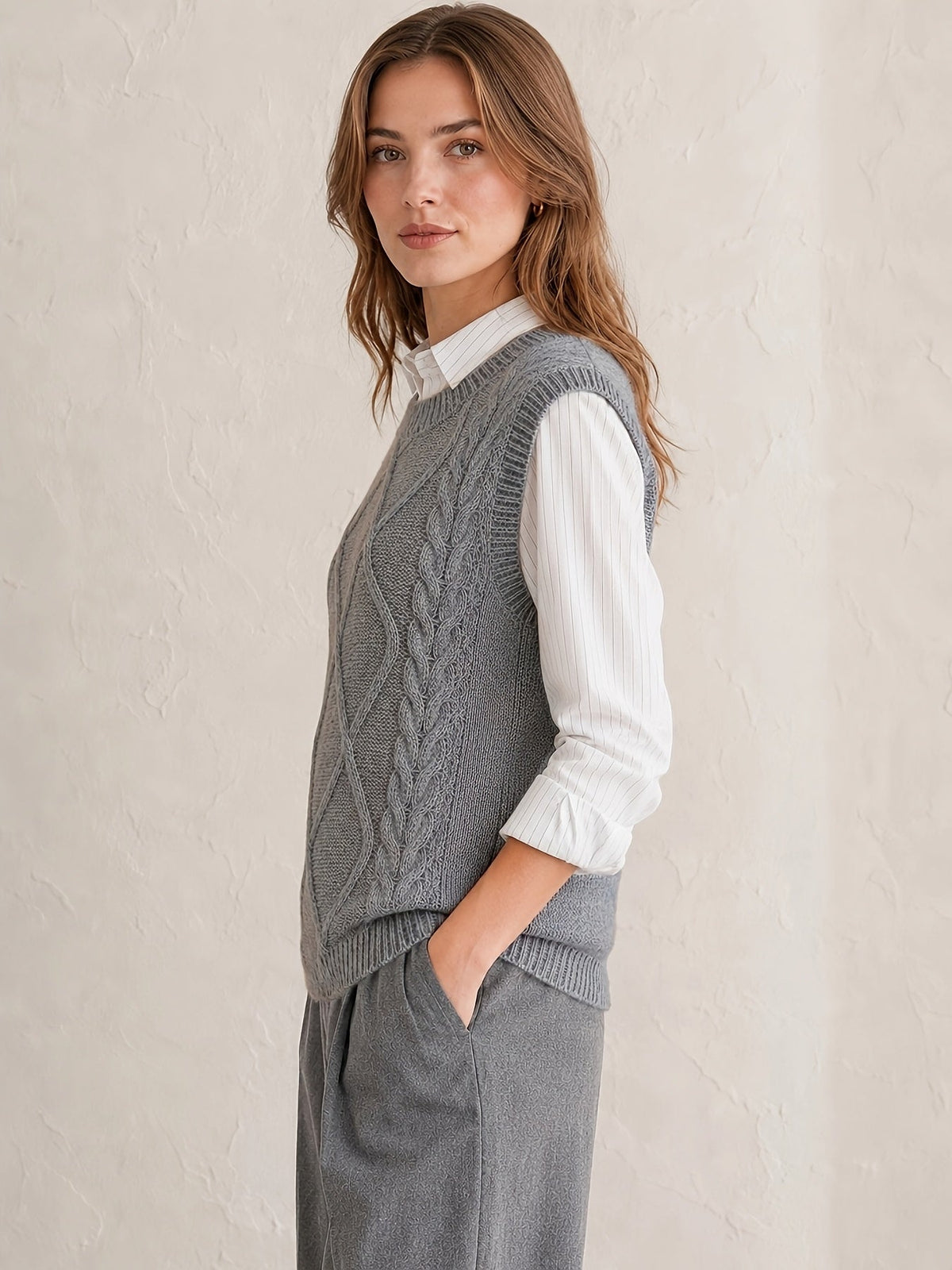 Pull sans manches à torsades en losanges — Amielle Paris
