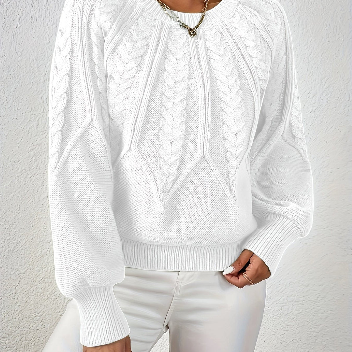 Pull torsadé à col rond Fabienne — Amielle Paris
