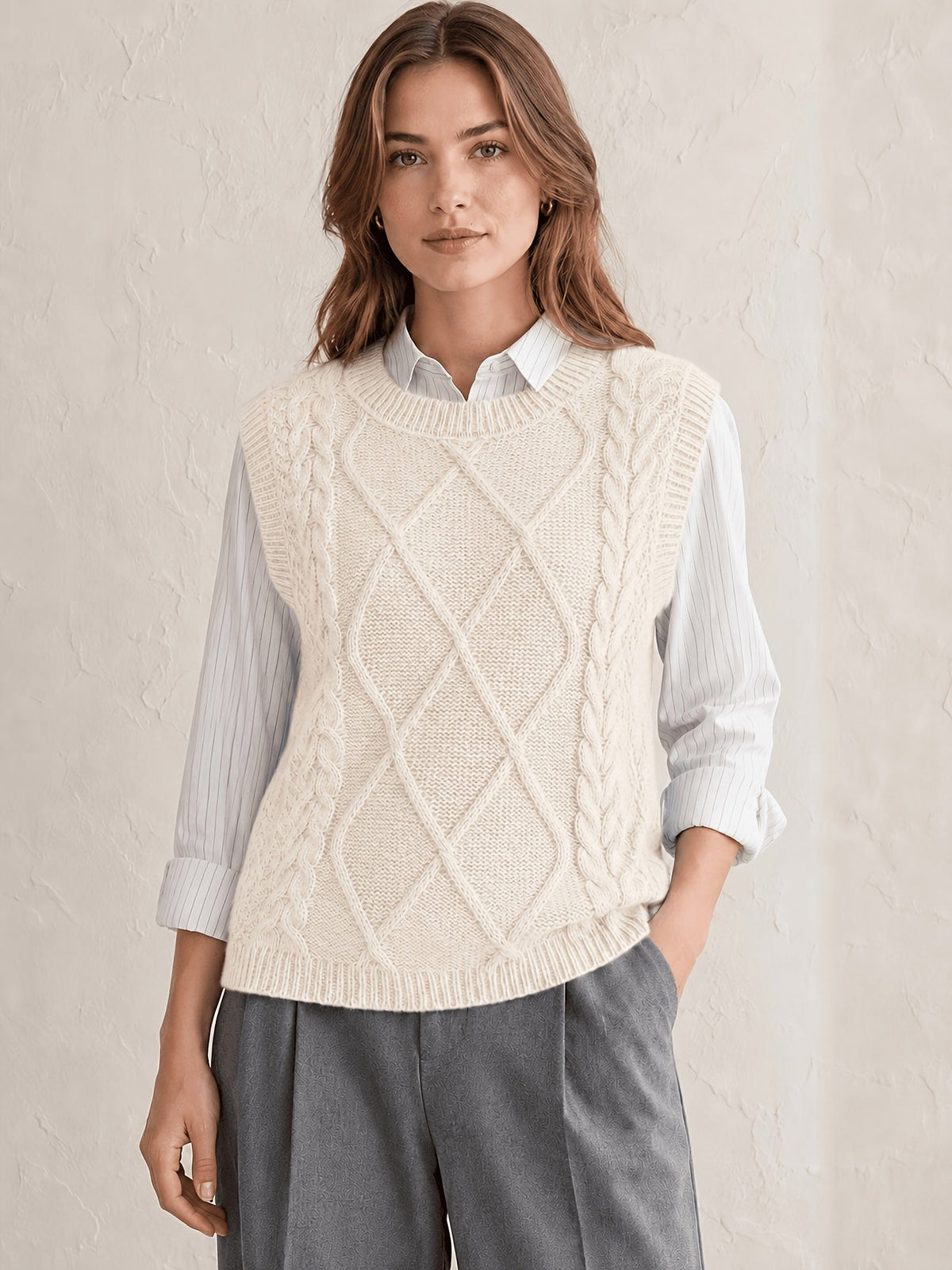 Pull sans manches à torsades en losanges — Amielle Paris