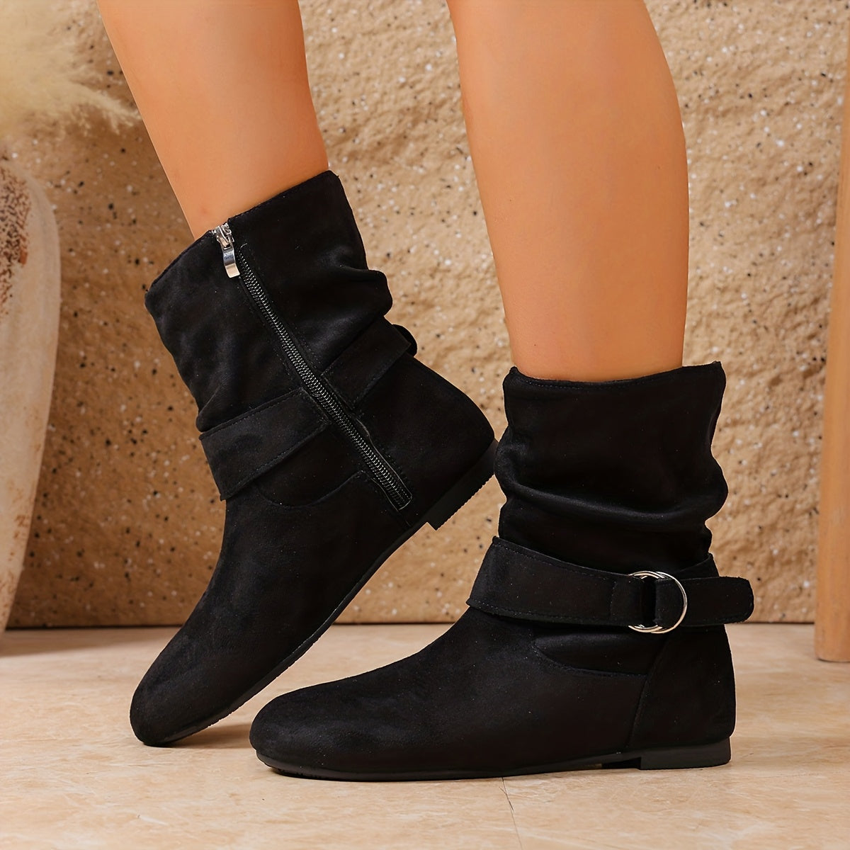 Helena | Bottines plissées à boucle — Amielle Paris