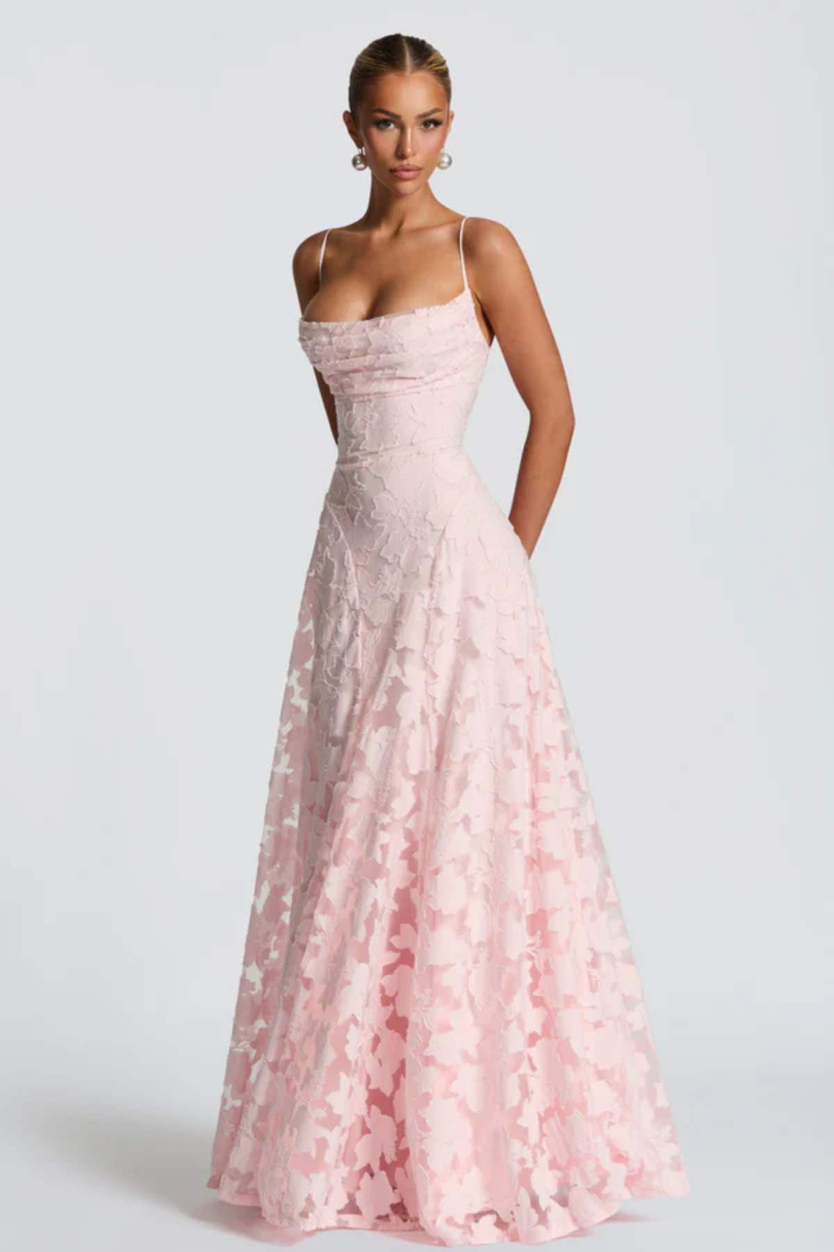 Violaine — Robe longue à fleurs en relief — Amielle Paris