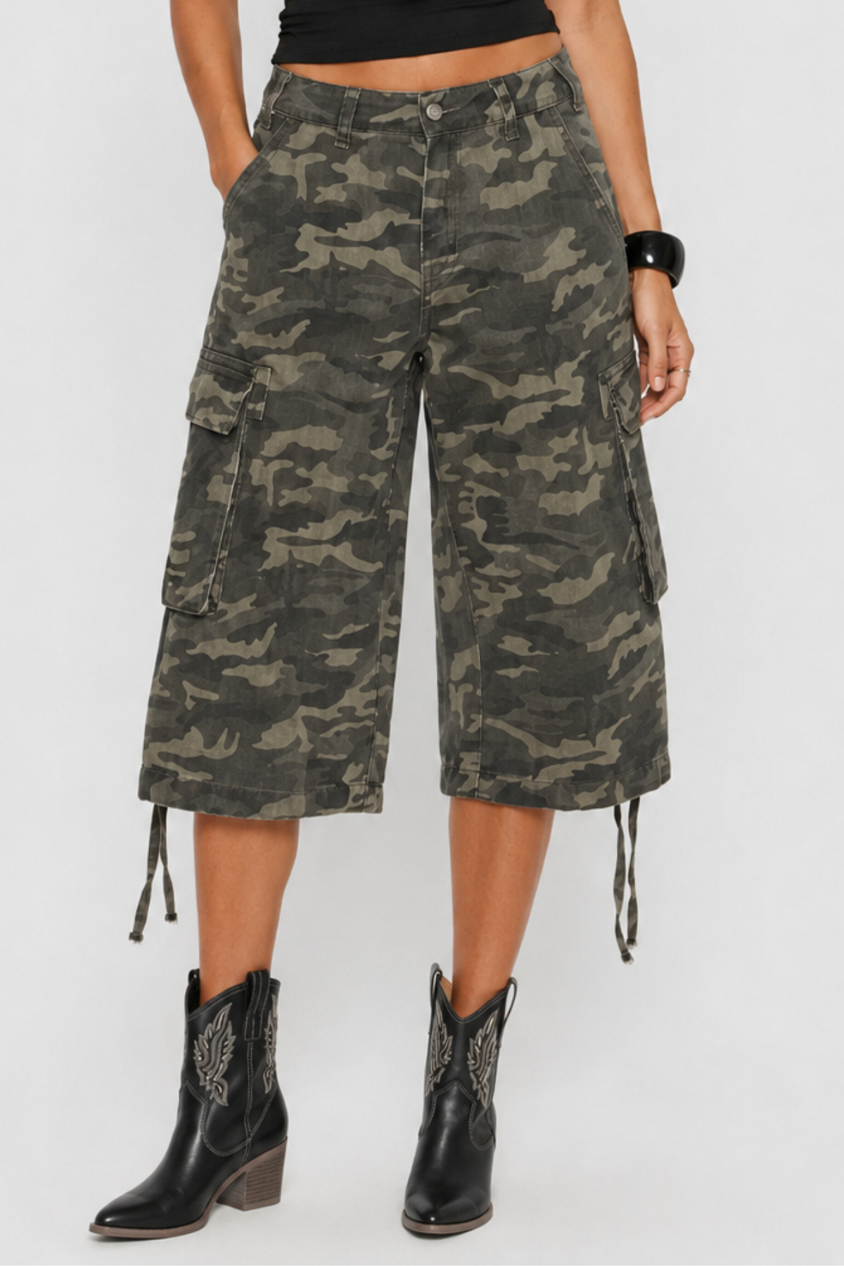 Pantalon cargo court taille haute — Enza — Amielle Paris