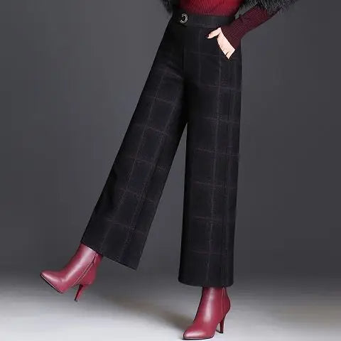 Pantalon taille haute à détail de boucle — Amielle Paris