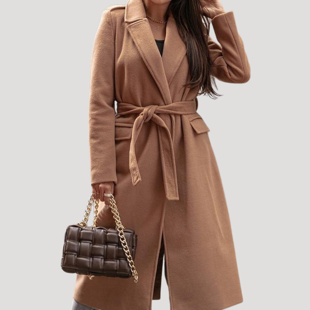 Manteau long à revers et ceinture à nouer — Amielle Paris