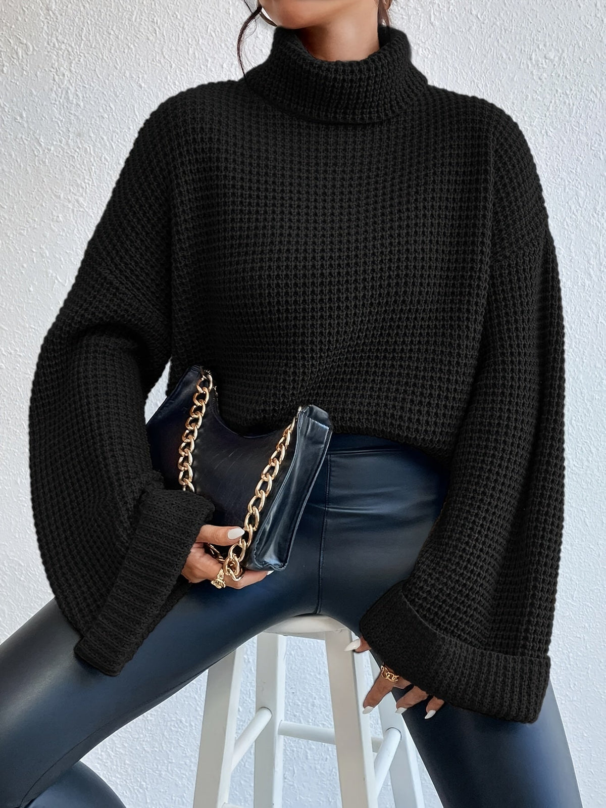 Lucienne | Pull en maille gaufrée à col roulé — Amielle Paris