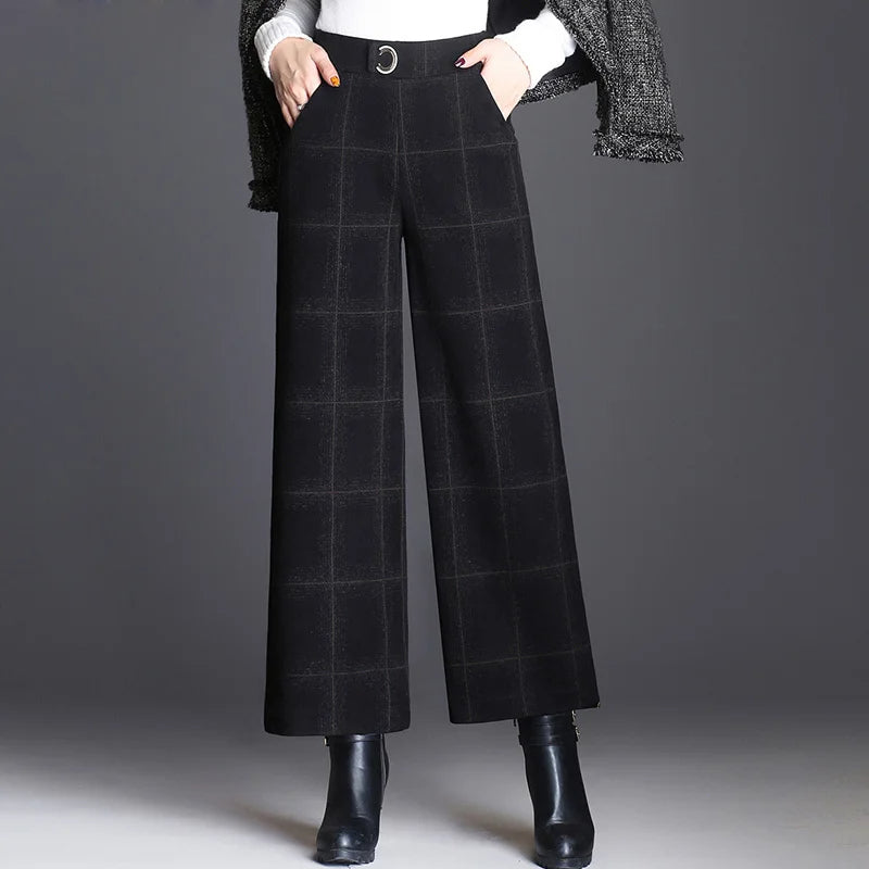 Pantalon taille haute à détail de boucle — Amielle Paris