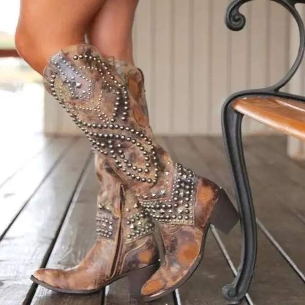 Bottes western brodées à clous et bout pointu — Amielle Paris