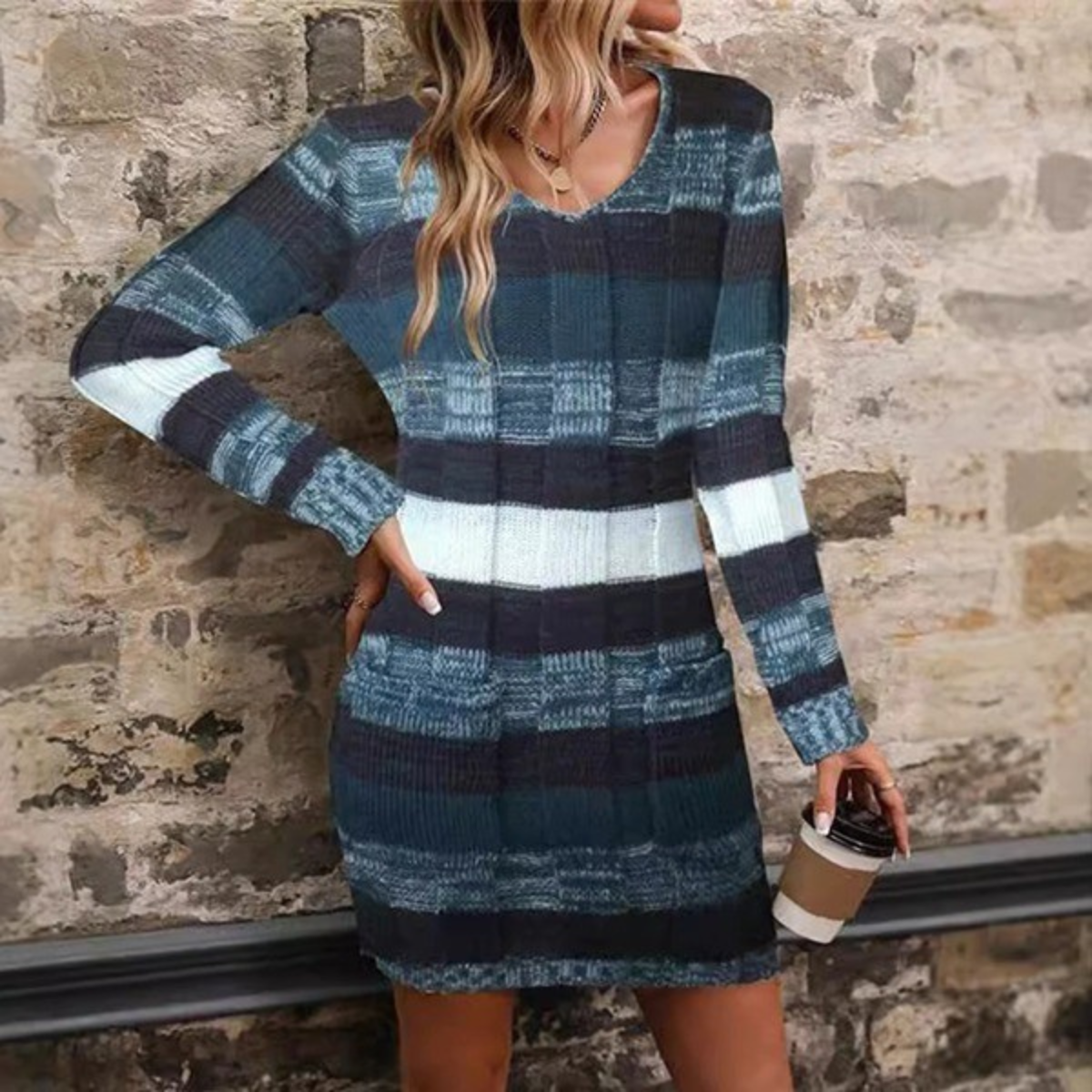 Jocelyn — Robe pull à carreaux et poches — Amielle Paris
