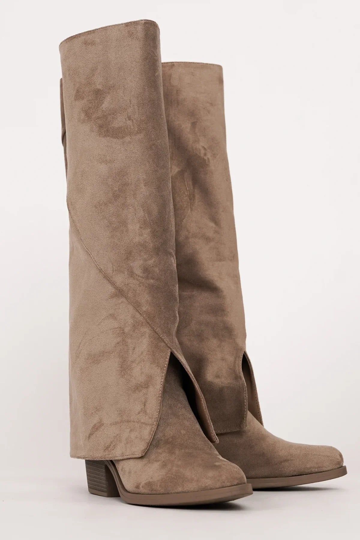 Bottes hautes à revers et talon bloc Olivia — Amielle Paris