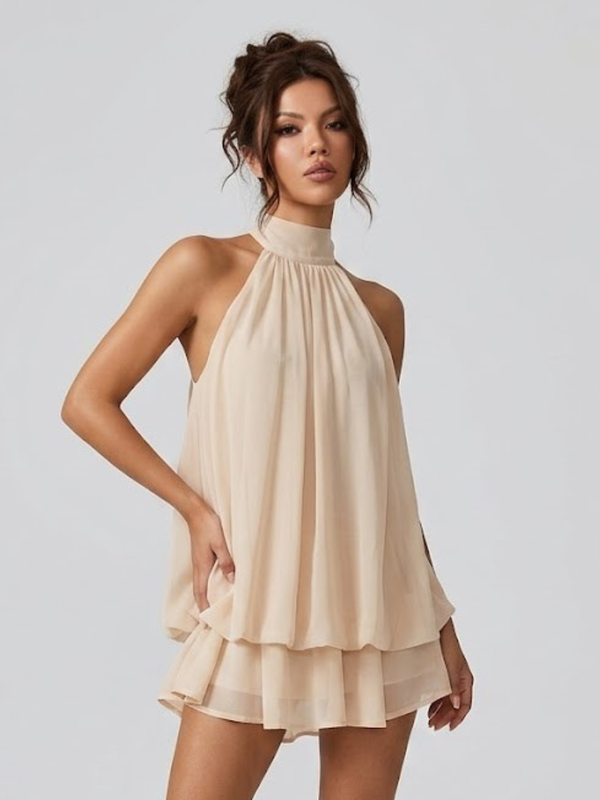 Evelyne — Robe courte à volants et dos nu — Amielle Paris